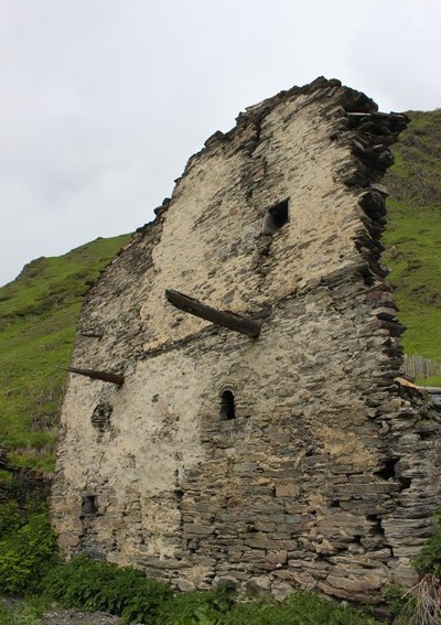 Руины деревни Халде