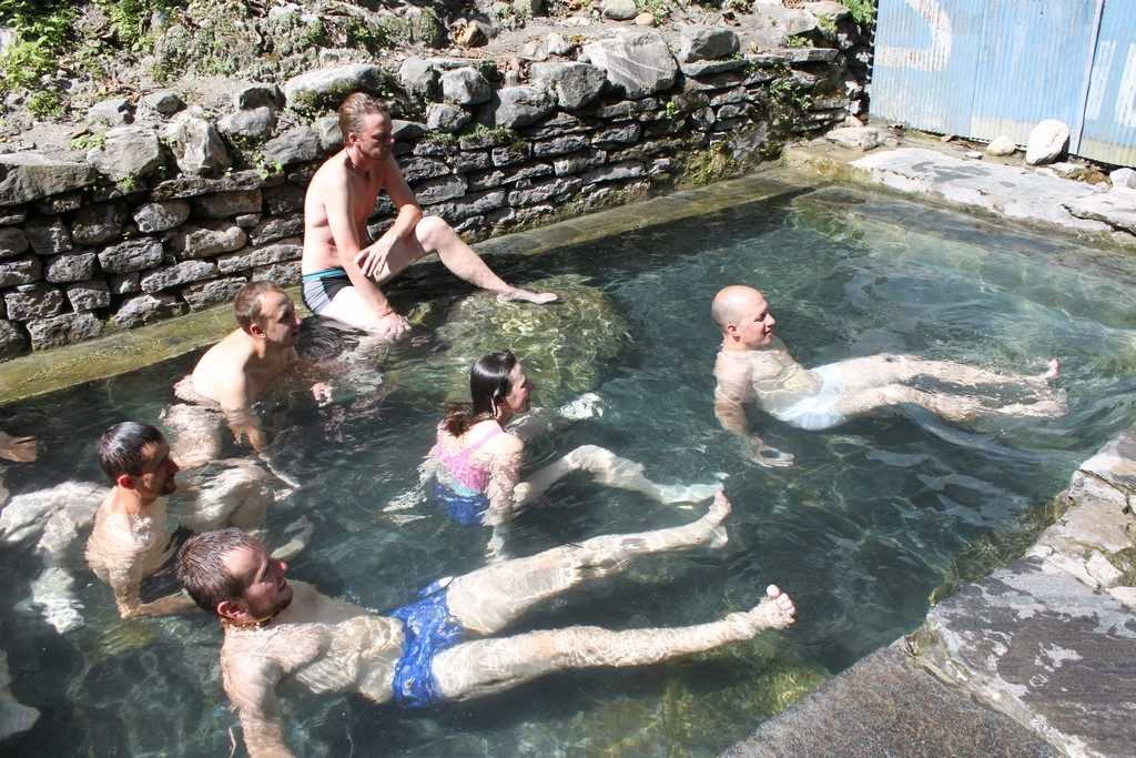 Источники Джину Данда Треккинг в Непале