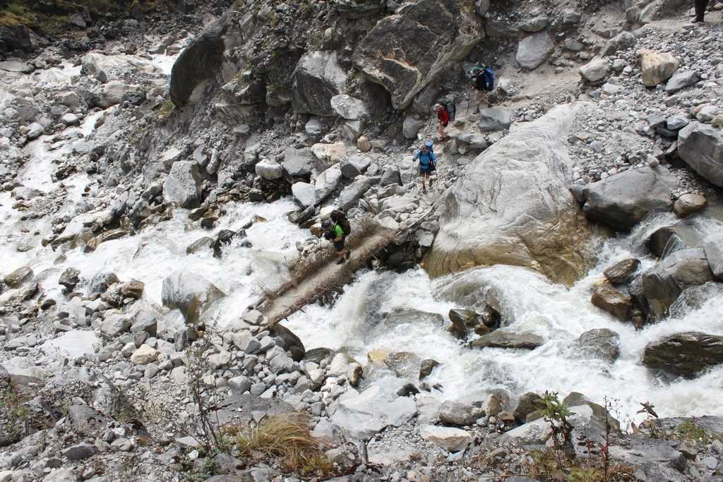 Переход в Деурали Треккинг в Непале