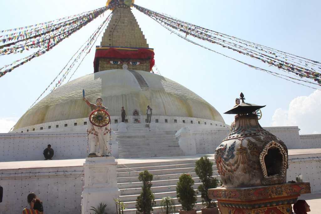 Ступа в Катманду Треккинг в Непале