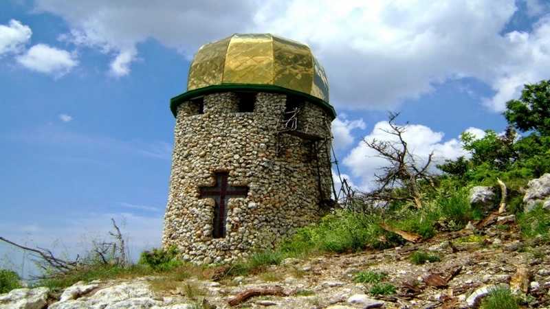 Походы по Крыму на Мангуп-Кале