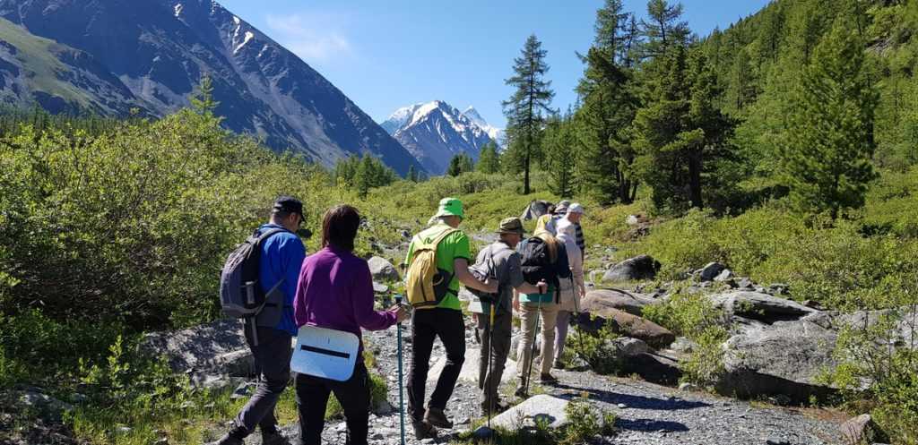 Поход к подножью Белухи