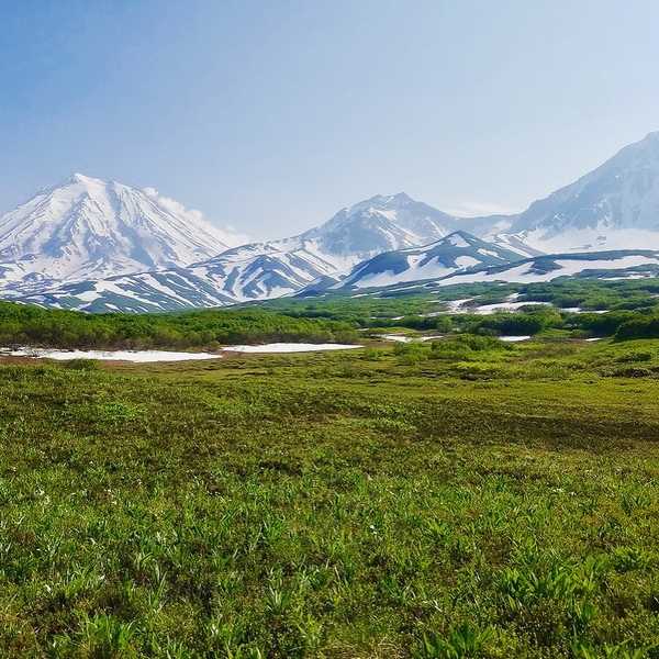 Вулканы и горячие источники Налычево