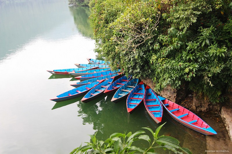 Лодки на озере Фева