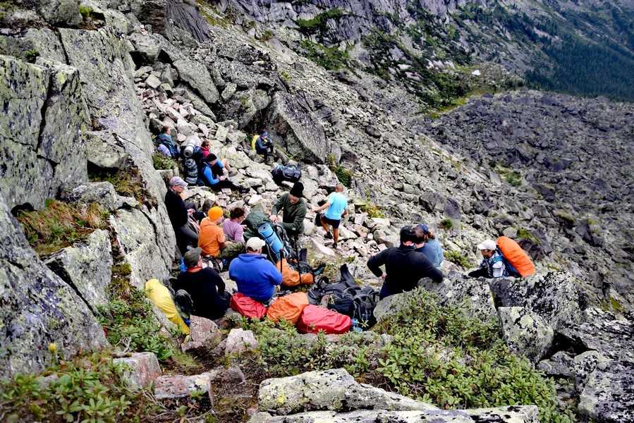 Отдых на перевале Крусантов Западный