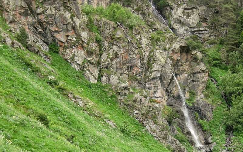 По озерам Архыза