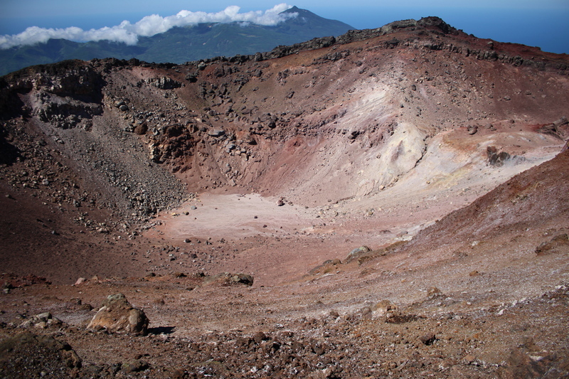 Поход по трем Курильским островам: Кунашир, Итуруп, Шикотан