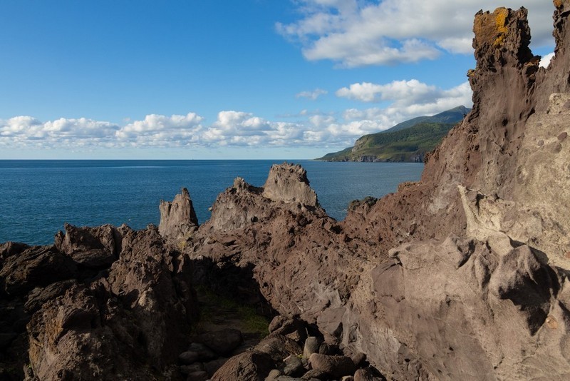 Лавовое плато Янкито на острове Итуруп